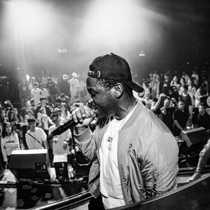 男生下面硬的视频
